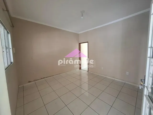Casa com 175m² 4 quartos e 3 banheiros, à venda, no bairro Parque Residencial Santo André em Caçapava