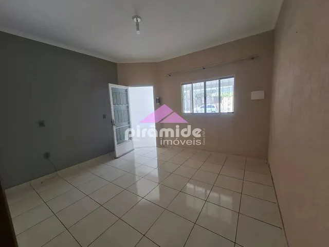 Casa com 175m² 4 quartos e 3 banheiros, à venda, no bairro Parque Residencial Santo André em Caçapava