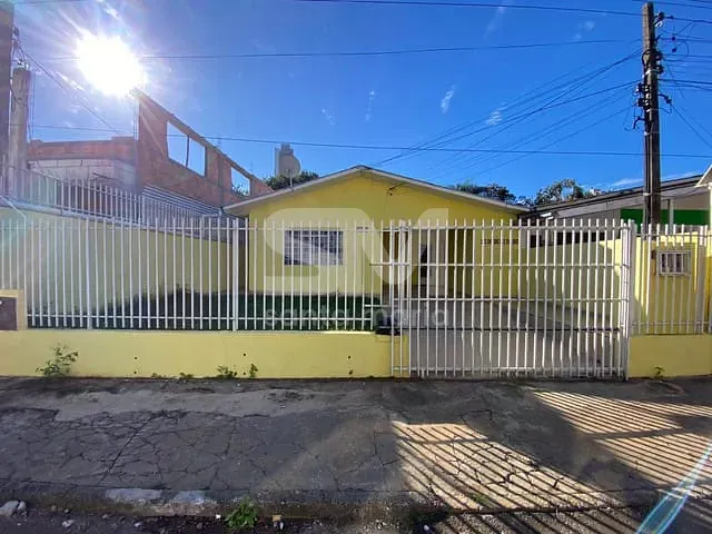 Casa 3 quartos e 3 banheiros, para alugar, no bairro Maria Goretti em Chapecó