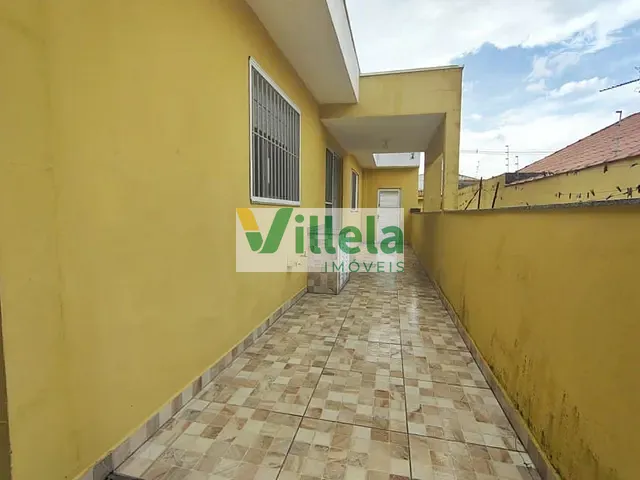 Casa com 270m² 3 quartos e 4 banheiros, à venda, no bairro Jardim Medina em Poá