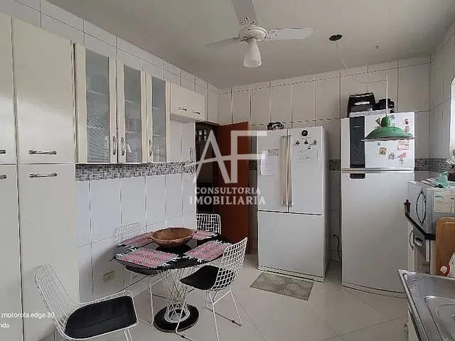 Casa com 250m² 5 quartos e 2 banheiros, à venda, no bairro Vila São Geraldo em Taubaté