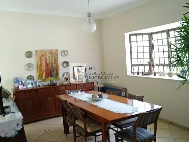 Casa com 250m², à venda, no bairro Jardim Regente em Indaiatuba