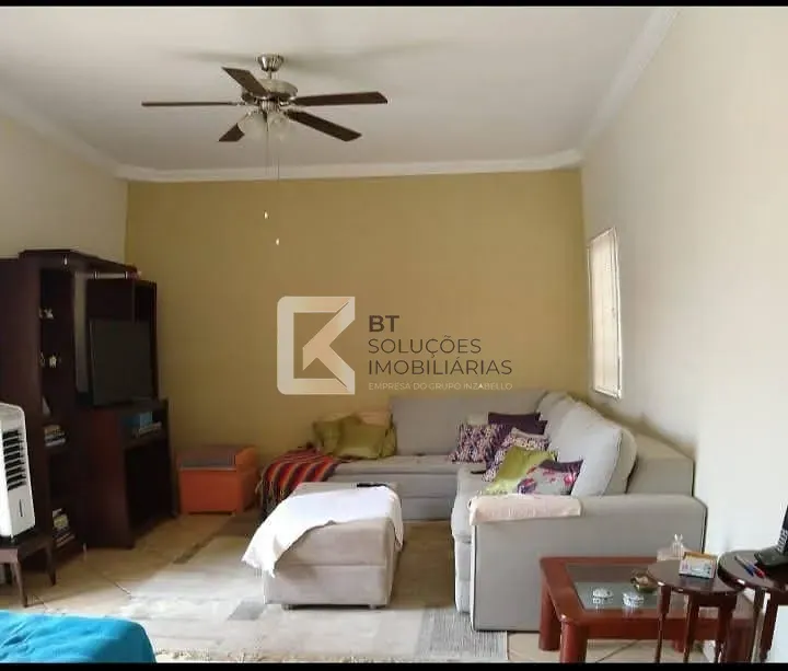Casa, 3 quartos, 220 m² - Foto 1
