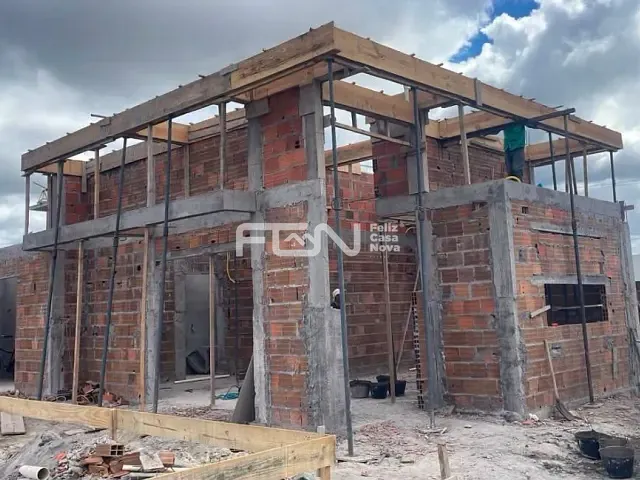 Casa com 200m² 3 quartos e 1 banheiro, à venda, no bairro Centro em Camaçari