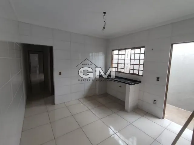 Casa 2 quartos e 2 banheiros, à venda, no bairro Jardim Piratininga em Ribeirão Preto