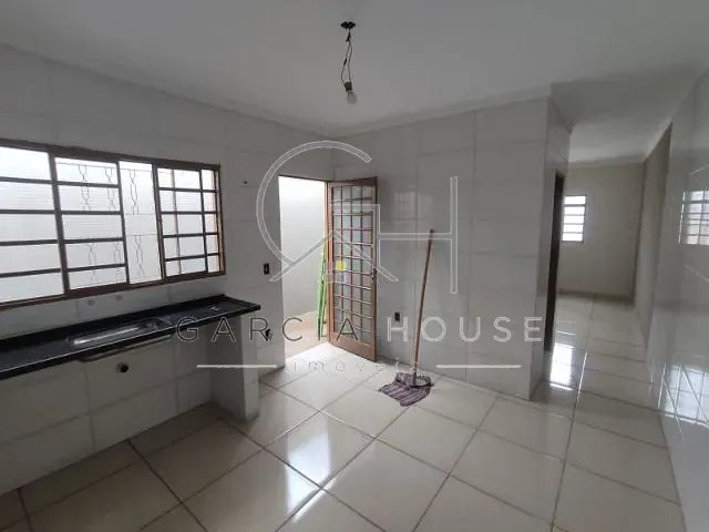Casa 2 quartos e 2 banheiros, à venda, no bairro Jardim Piratininga em Ribeirão Preto