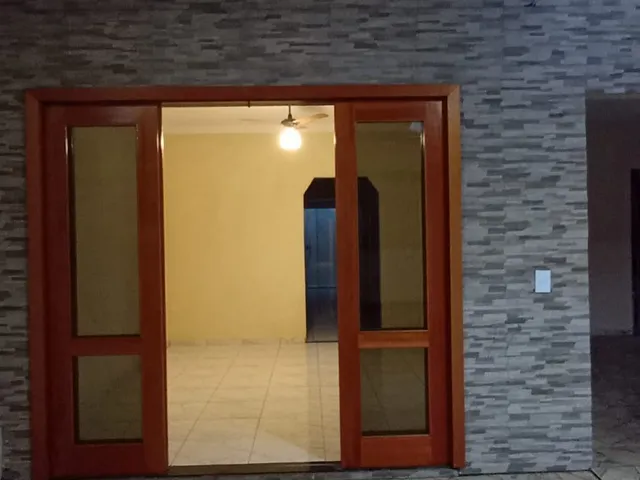 Casa com 200m² 2 quartos e 1 banheiro, à venda, no bairro Residencial São Luís em Campinas