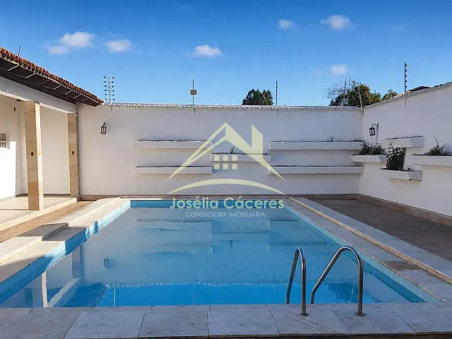 Casa com 916m², à venda ou para alugar, no bairro Boa Esperança em Cuiabá