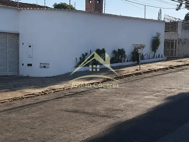 Casa com 916m², à venda ou para alugar, no bairro Boa Esperança em Cuiabá