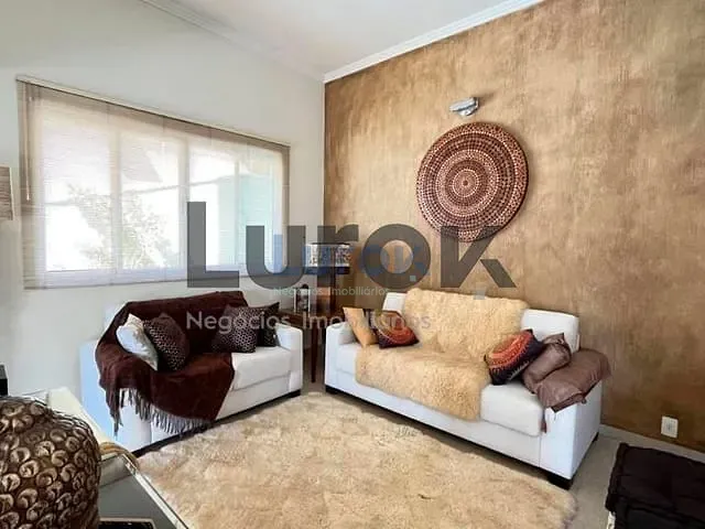 Casa com 450m² 3 quartos e 4 banheiros, à venda, no bairro Santa Cruz em Valinhos