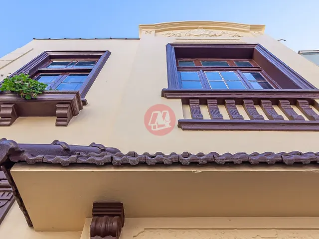 Casa com 150m², para alugar, no bairro Menino Deus em Porto Alegre