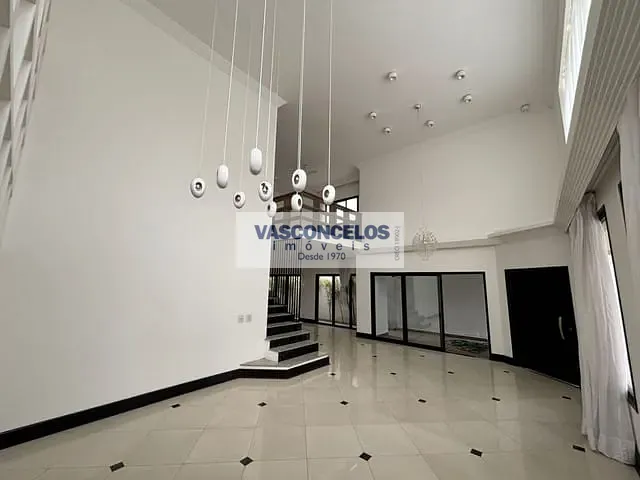 Casa com 360m² 5 quartos e 7 banheiros, à venda, no bairro Jardim das Colinas em São José dos Campos