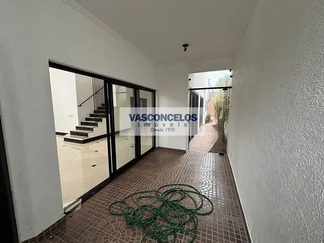 Casa com 360m² 5 quartos e 7 banheiros, à venda, no bairro Jardim das Colinas em São José dos Campos