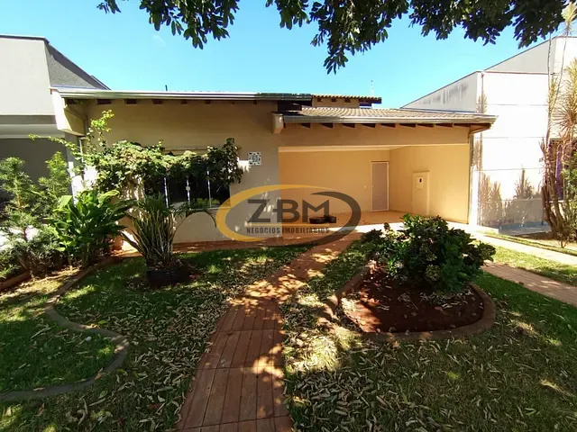 Casa com 250m² 3 quartos e 2 banheiros, para alugar, no bairro Aragarça em Londrina