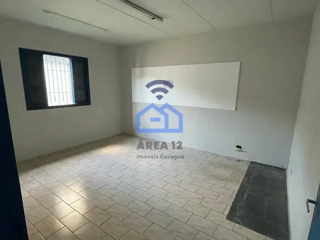 Casa para alugar, no bairro Centro em Caraguatatuba