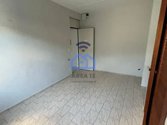 Casa para alugar, no bairro Centro em Caraguatatuba