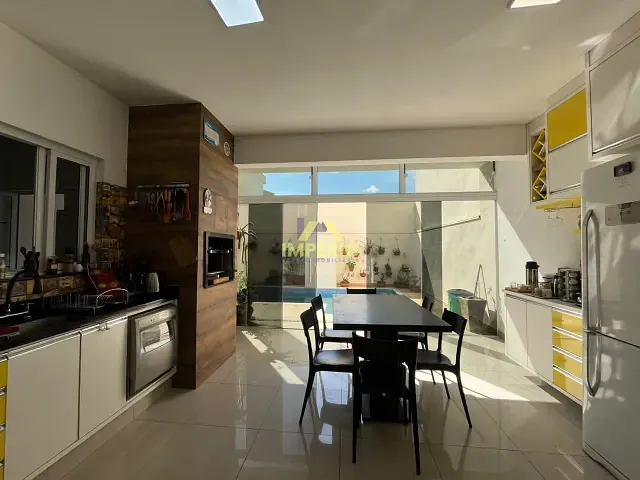 Casa com 175m² 3 quartos e 4 banheiros, à venda, no bairro Village Moutonnée em Salto