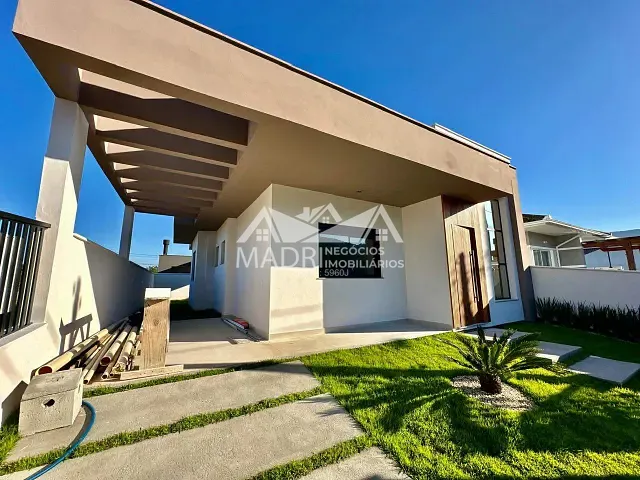 Casa com 200m² 3 quartos e 2 banheiros, à venda, no bairro Forquilhas em São José
