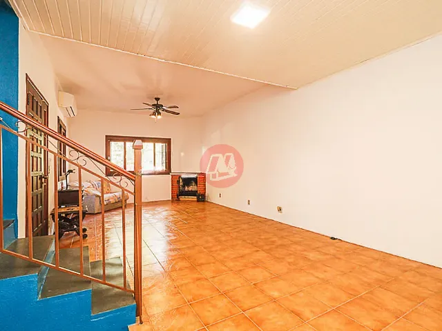 Casa com 270m² 3 quartos e 2 banheiros, para alugar, no bairro Petrópolis em Porto Alegre