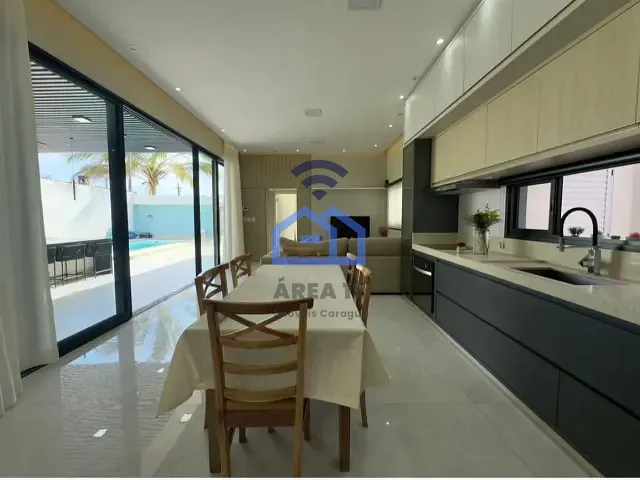 Casa com 300m² 3 quartos e 4 banheiros, à venda, no bairro Pontal de Santa Marina em Caraguatatuba