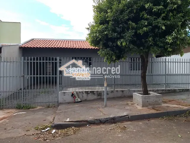 Casa com 200m² 3 quartos e 1 banheiro, à venda, no bairro Alexandre Urbanas em Londrina