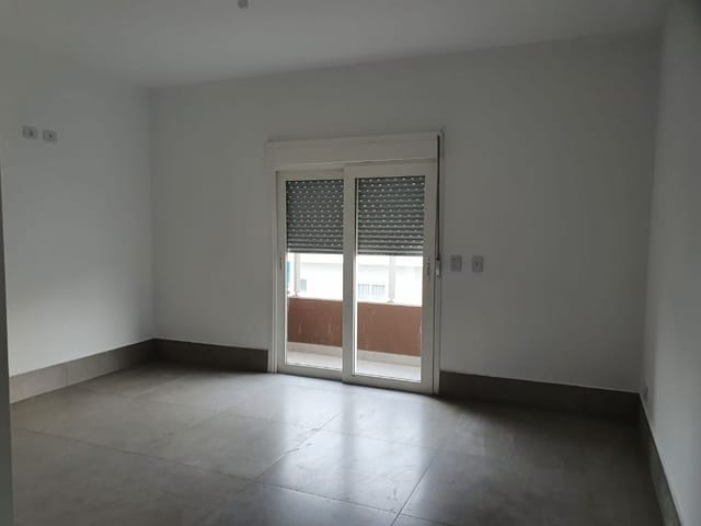 Casa com 250m² 4 quartos e 6 banheiros, à venda, no bairro Vila Santo Antônio em Cotia