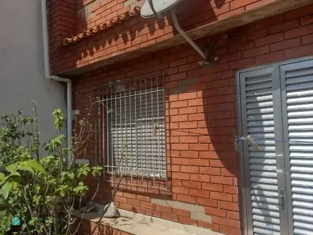Casa com 185m² 2 quartos e 2 banheiros, à venda, no bairro Vila Portuguesa em São Paulo