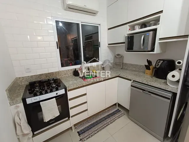 Casa 2 quartos e 2 banheiros, à venda, no bairro Granjas Panorama em Taubaté