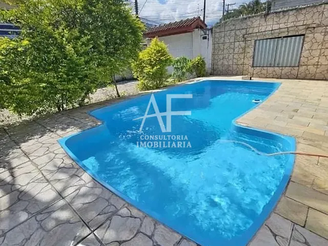 Casa com 300m² 2 quartos e 2 banheiros, à venda, no bairro Sertão da Quina em Ubatuba