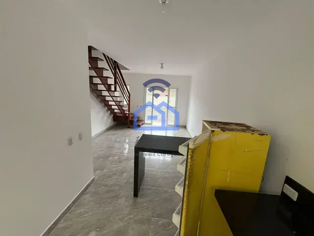 Casa com 90m² 2 quartos e 1 banheiro, para alugar, no bairro Capricórnio II em Caraguatatuba