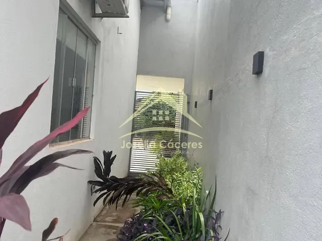 Casa com 250m² 3 quartos e 2 banheiros, à venda, no bairro Distrito Industrial em Cuiabá