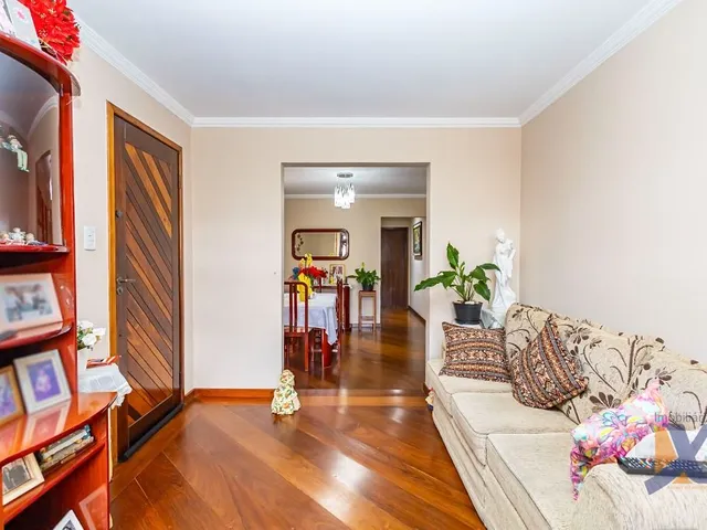 Casa com 500m² 3 quartos e 3 banheiros, à venda, no bairro Bairro Alto em Curitiba