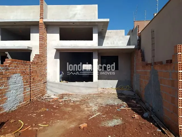 Casa com 144m² 2 quartos e 2 banheiros, à venda, no bairro Parque Residencial Michael Licha em Londrina