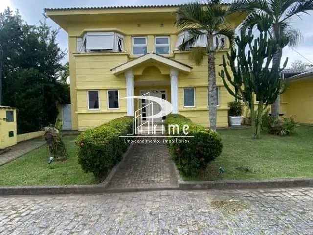 Casa com 900m² 6 quartos e 6 banheiros, à venda, no bairro Itaipu em Niterói