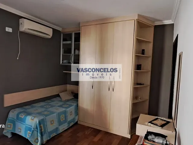 Casa com 325m² 4 quartos e 3 banheiros, à venda, no bairro Urbanova em São José dos Campos