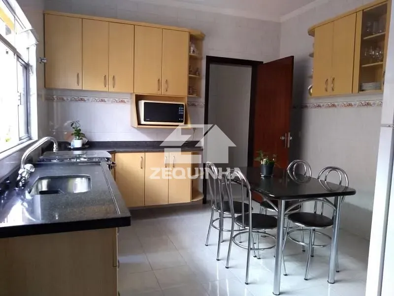 Casa, 3 quartos, 230 m² - Foto 10