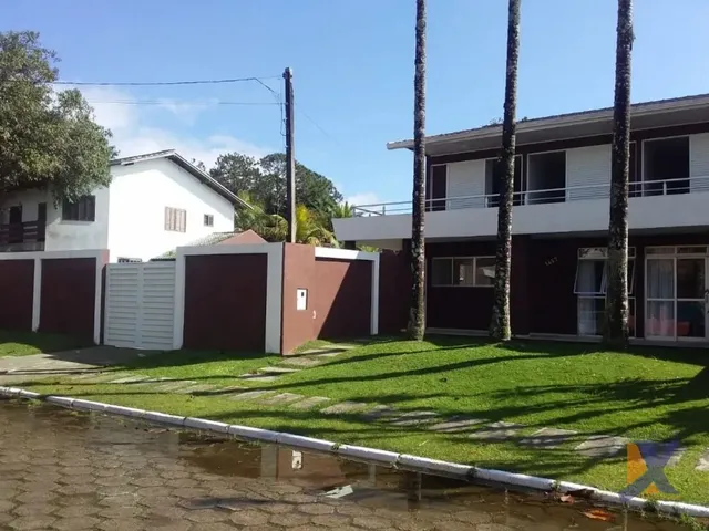 Casa com 720m² 5 quartos e 6 banheiros, à venda, no bairro Atami em Pontal Do Paraná