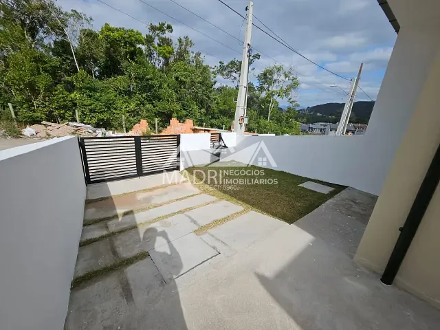 Casa 2 quartos e 1 banheiro, à venda, no bairro Picadas do Sul em São José