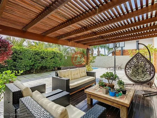 Casa com 310m² 5 quartos e 6 banheiros, à venda, no bairro Lomba do Pinheiro em Porto Alegre