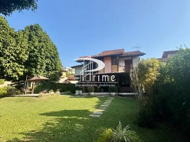 Casa com 700m² 4 quartos e 6 banheiros, à venda, no bairro Badu em Niterói