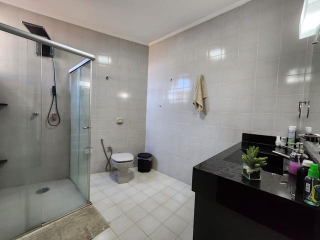 Casa com 264m² 3 quartos e 4 banheiros, à venda, no bairro Vila Santa Edwirges em São João da Boa Vista