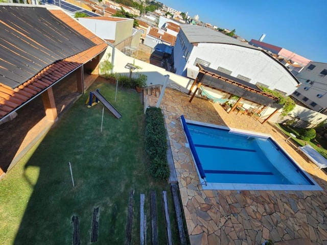 Casa com 264m² 3 quartos e 4 banheiros, à venda, no bairro Vila Santa Edwirges em São João da Boa Vista