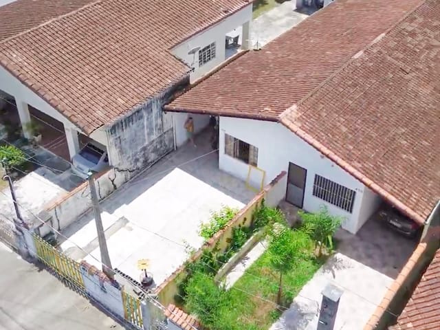 Casa 2 quartos e 2 banheiros, à venda, no bairro Rio da Praia em Bertioga