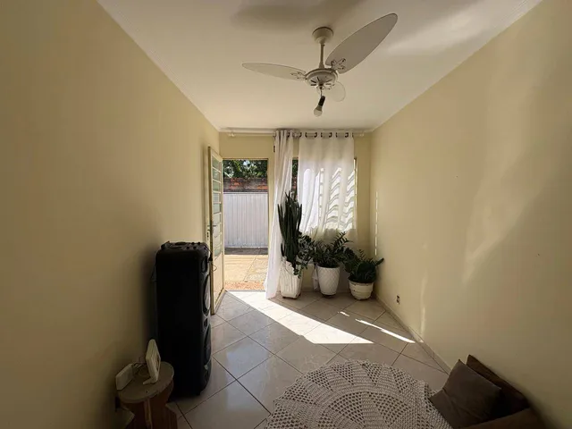 Casa com 125m² 2 quartos e 1 banheiro, à venda, no bairro Conjunto Residencial Parque São Bento em Campinas