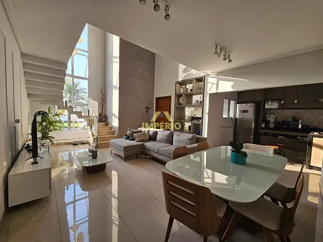 Casa com 176m² 4 quartos e 5 banheiros, à venda, no bairro Village Moutonnée em Salto