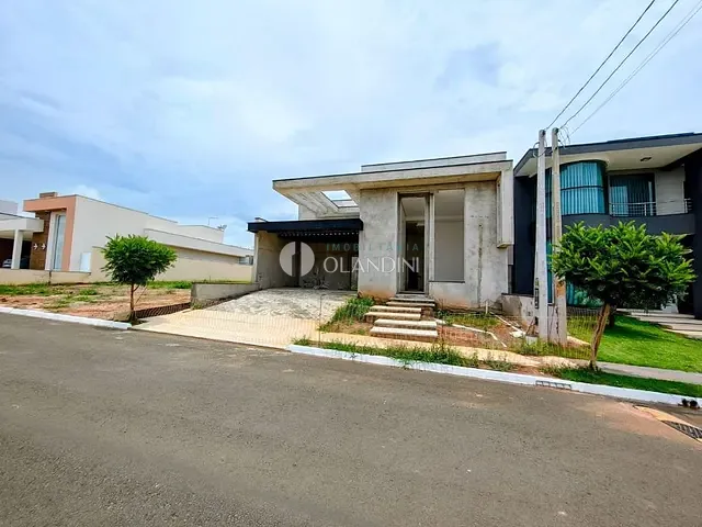 Casa com 300m² 3 quartos e 2 banheiros, à venda, no bairro Residencial São Luiz em Artur Nogueira