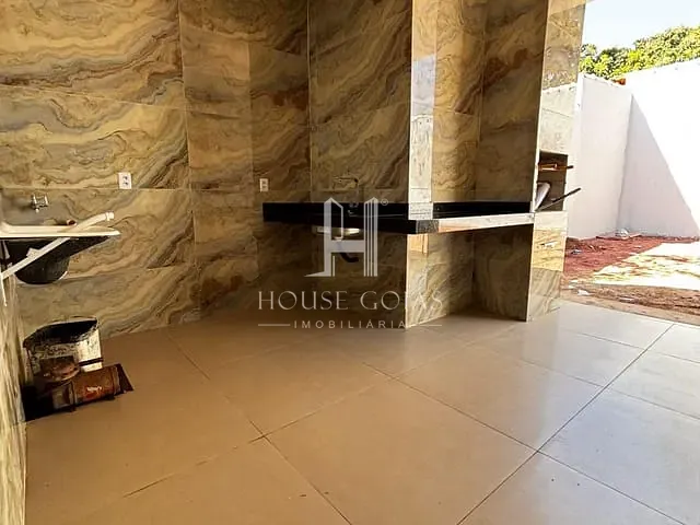 Casa com 300m² 3 quartos e 1 banheiro, à venda, no bairro Jardim Buriti Sereno em Aparecida de Goiânia