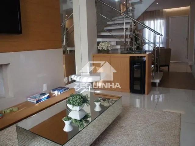 Casa com 210m² 3 quartos e 4 banheiros, à venda, no bairro Jardim da Gloria em Cotia