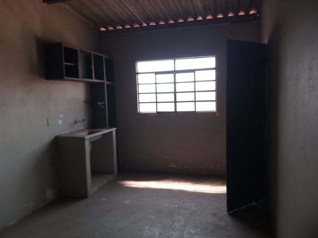 Casa com 250m² 3 quartos e 2 banheiros, à venda, no bairro Jardim São Lourenço em Bragança Paulista