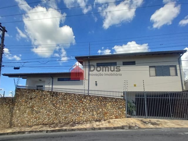 Casa com 224m² 4 quartos e 3 banheiros, à venda, no bairro BOA VISTA em Pindamonhangaba